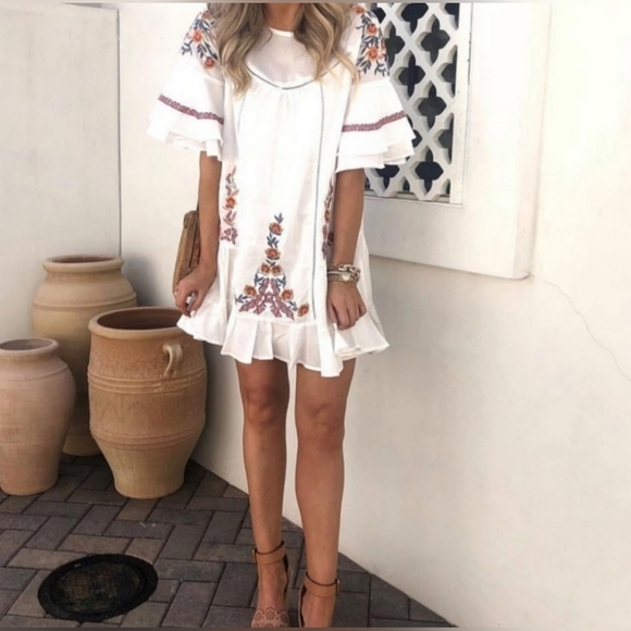 Goodnight Macaroon Dresses & Skirts - Boho Embroidered flowy mini dress EXCELLENT CONDITION
